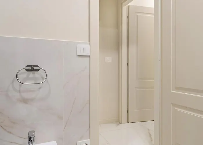 Lusso In Pieno Centro A Due Passi Dalla Stazione * بولونيا