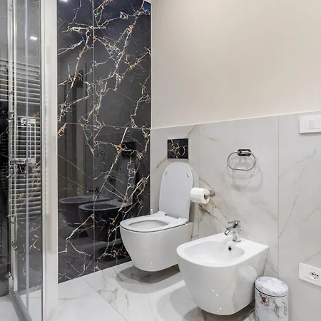 アパート Lusso In Pieno Centro A Due Passi Dalla Stazione