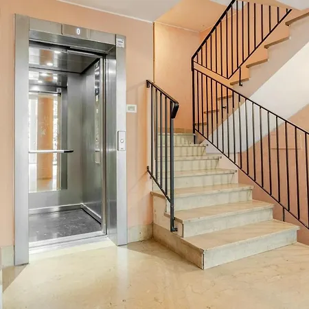 Lusso In Pieno Centro A Due Passi Dalla Stazione Apartman *