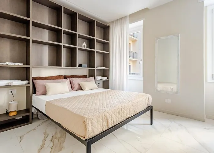 Lusso In Pieno Centro A Due Passi Dalla Stazione * Болонья