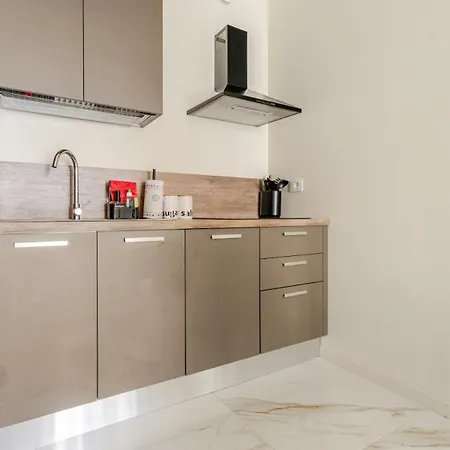 Apartment Lusso In Pieno Centro A Due Passi Dalla Stazione *